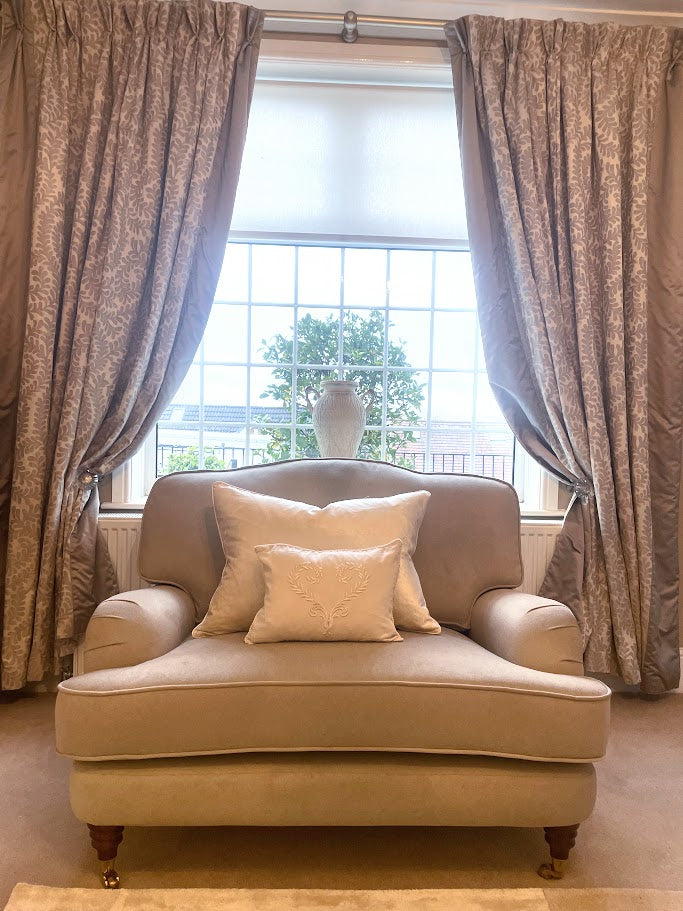 Laura Ashley Love Seat Chair – New England Sofa Design