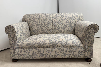 2 seater Drop Arm and Wing in Heritage fabric